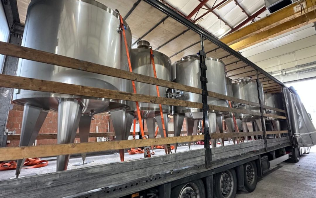 Moody Direct 2023 – Liquid Oil and Fat Storage Tanks
